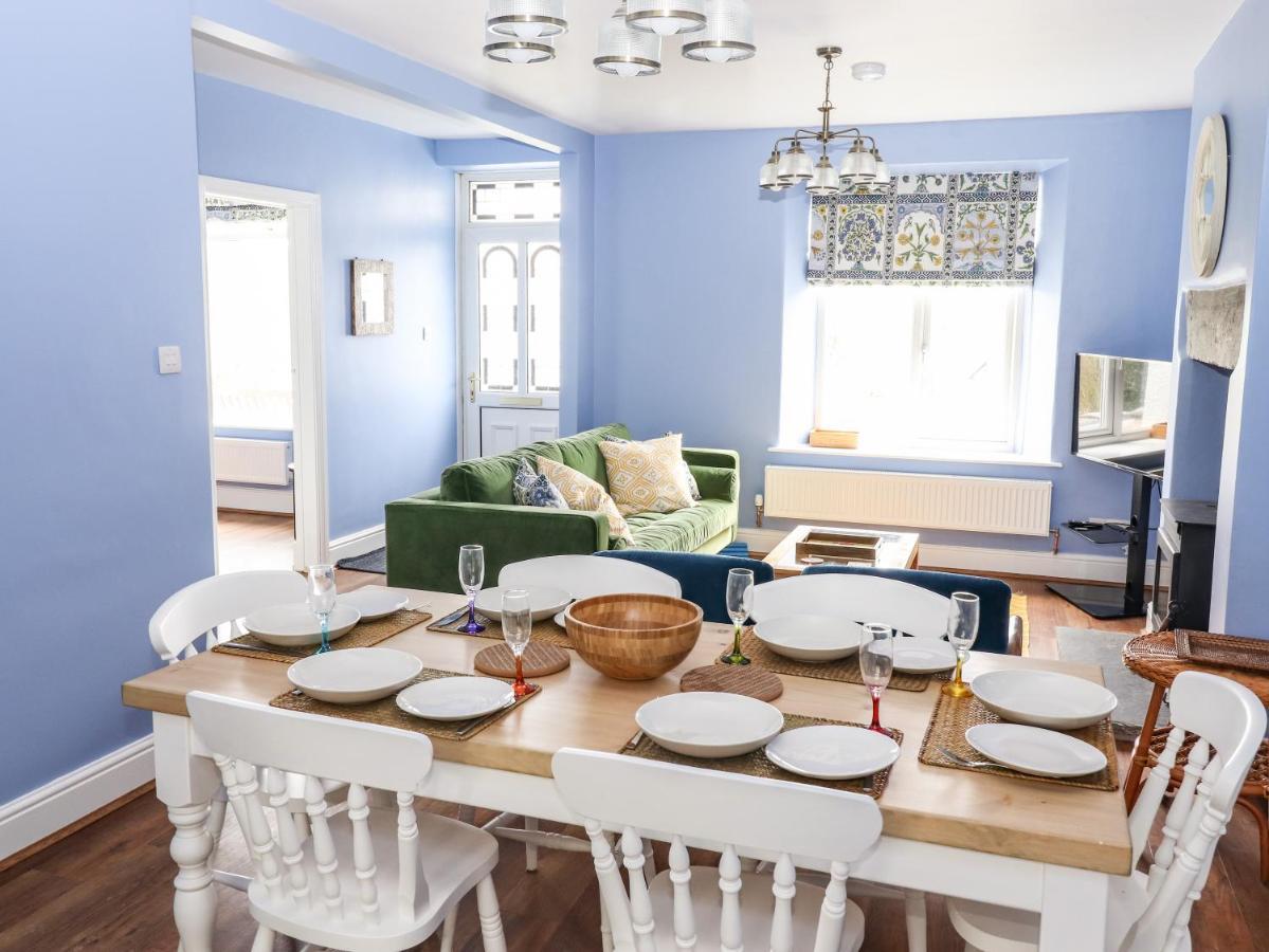 Estcote Villa Ембълсайд Екстериор снимка
